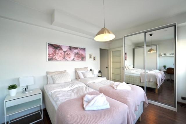 Cozy&Bright 2-Bedroom Apartment Washer&Dryer, King Size Bed Rovaniemi Exterior foto